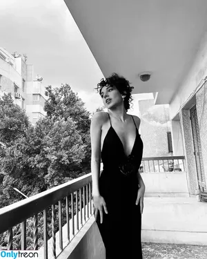 Salma Abu Deif / salmaabudeif nude photo #0046