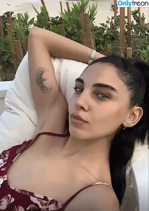 Salma Abu Deif / salmaabudeif nude photo #0167