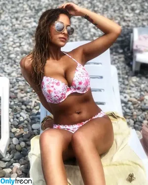 Salome Kapanadze / dgasmr / salome_kapanadze_official nude photo #0039