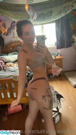 saltysavanna03 / sincerely.savanna nude photo #0018