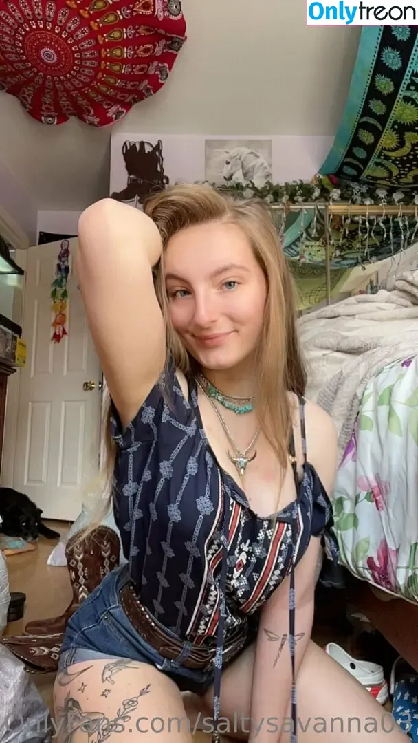 saltysavanna03 nude photo #0005 (sincerely.savanna)