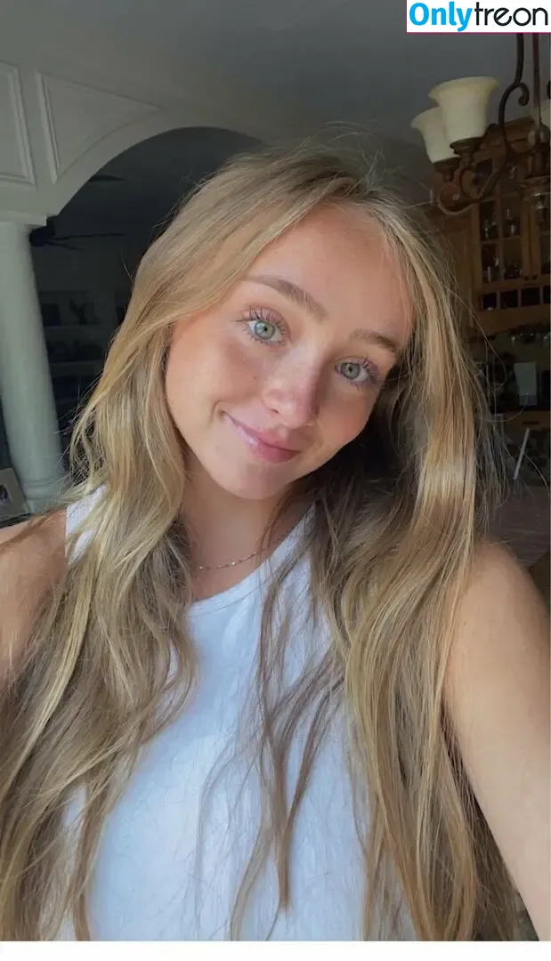Sam Ahearn nude photo #0025 (samahearn_)