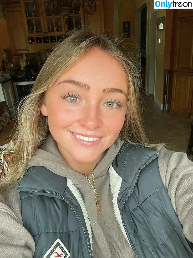 Sam Ahearn nude photo #0027 (samahearn_)