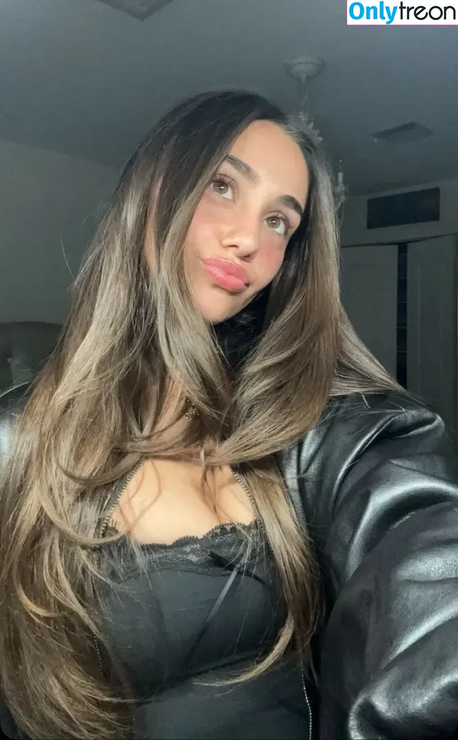Sam Russo nude photo #0017 (samrusssso / ssamrusso)