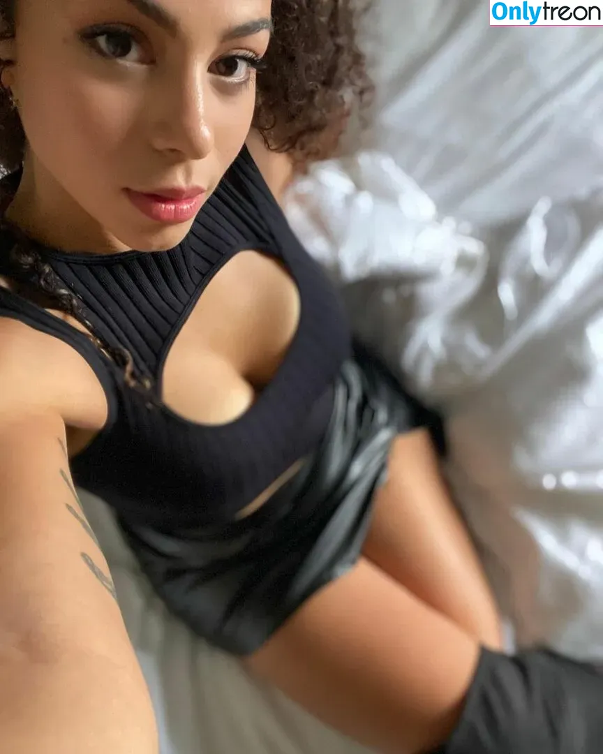 Samantha Irvin nude photo #0146 (WWE / samanthairvinwwe / samanthathebomb)