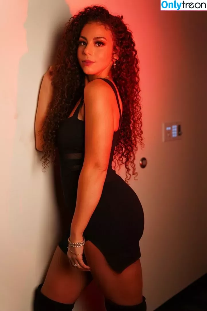 Samantha Irvin nude photo #0303 (WWE / samanthairvinwwe / samanthathebomb)