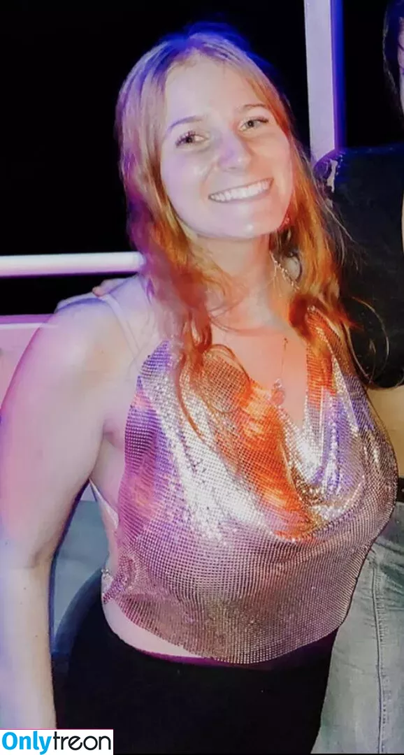 Samantha Jerrard nude photo #0002 (heyitssammyj)