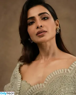 Samantha Ruth Prabhu / samantharuthprabhuoffl nude photo #0100