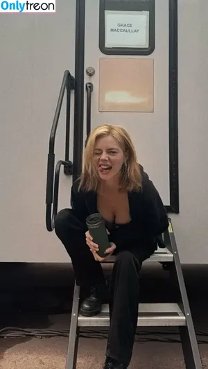 Samara Weaving / samweaving nude photo #0906