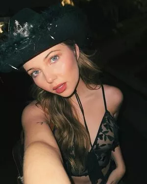 Sammi Hanratty / sammihanratty фото голая #0342