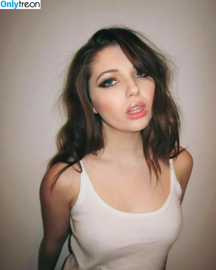 Sammi Hanratty nude photo #0154 (sammihanratty)