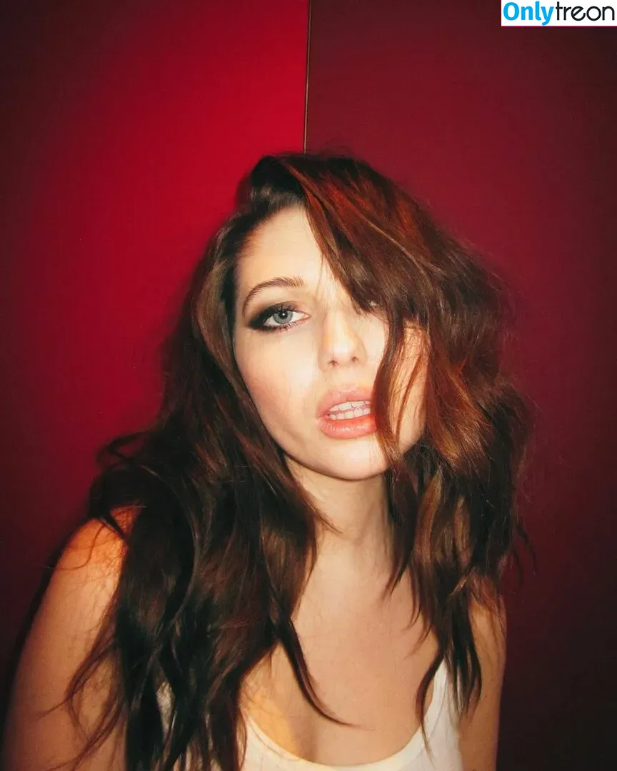 Sammi Hanratty nude photo #0155 (sammihanratty)