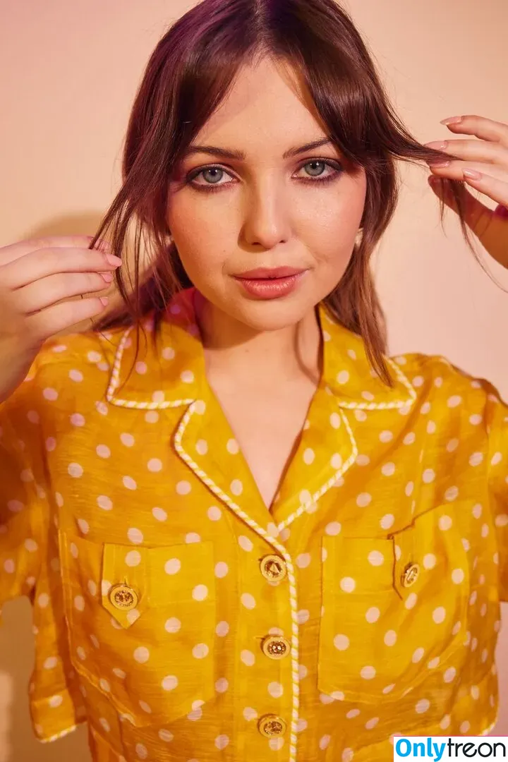 Sammi Hanratty голая photo #0178 (sammihanratty)