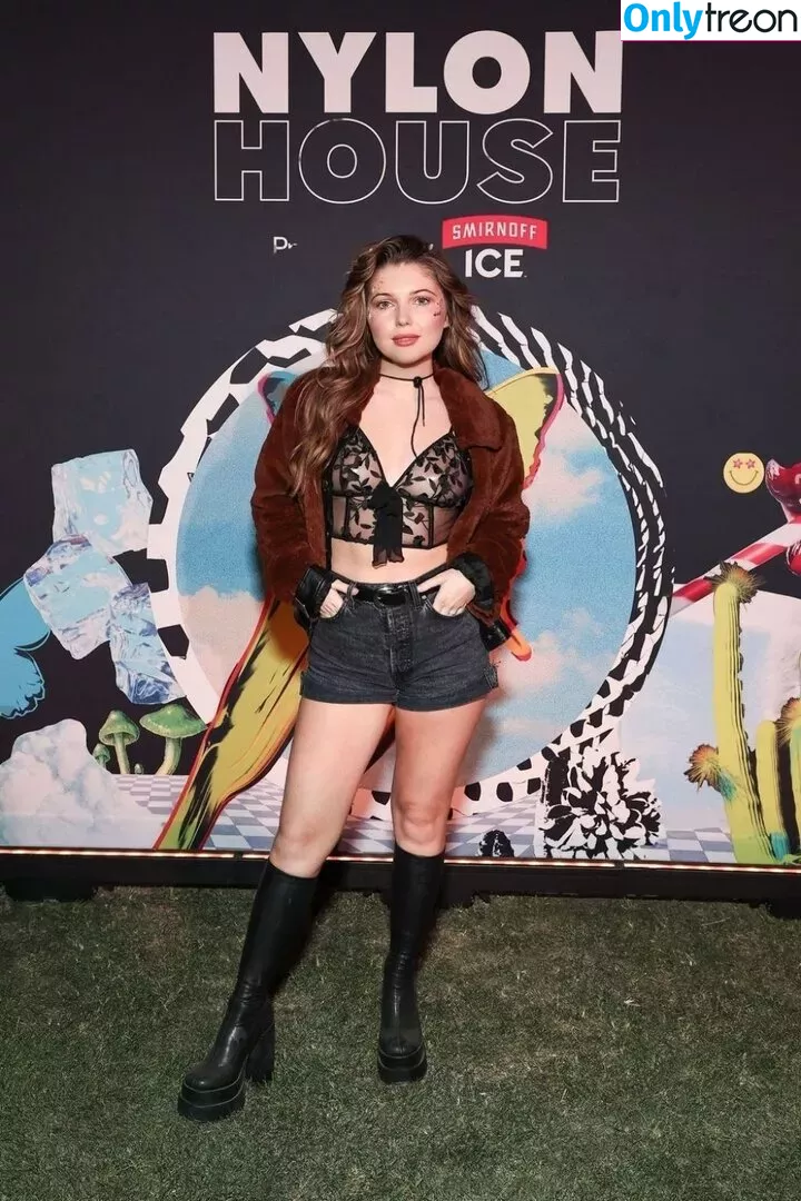 Sammi Hanratty голая photo #0408 (sammihanratty)