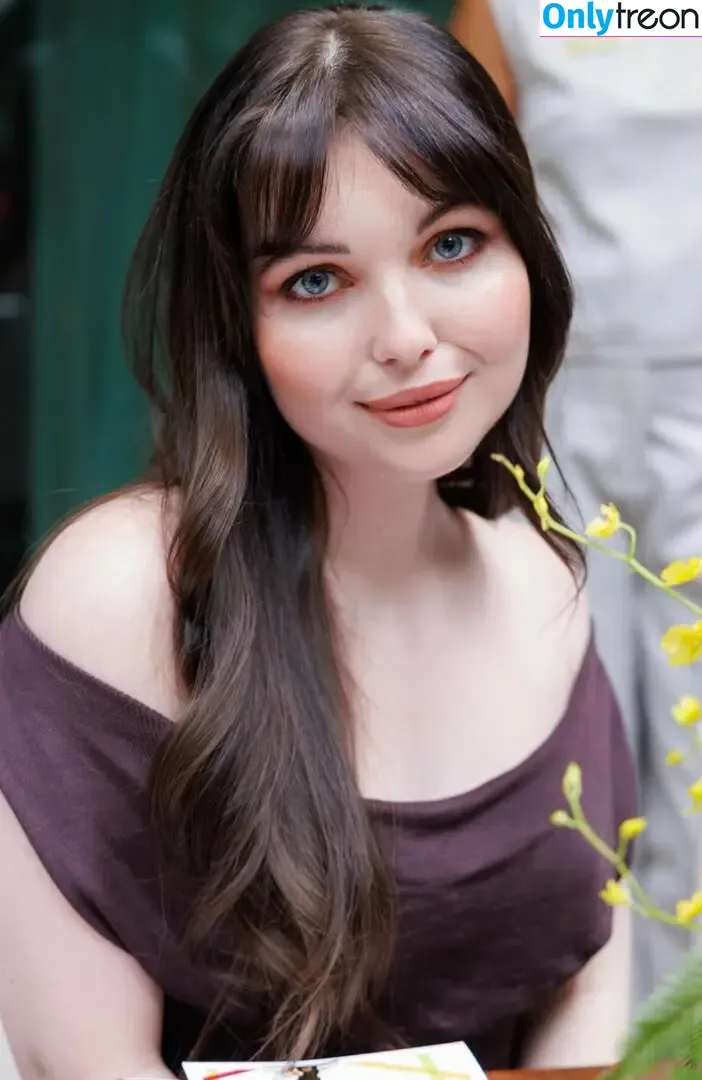 Sammi Hanratty nude photo #0480 (sammihanratty)