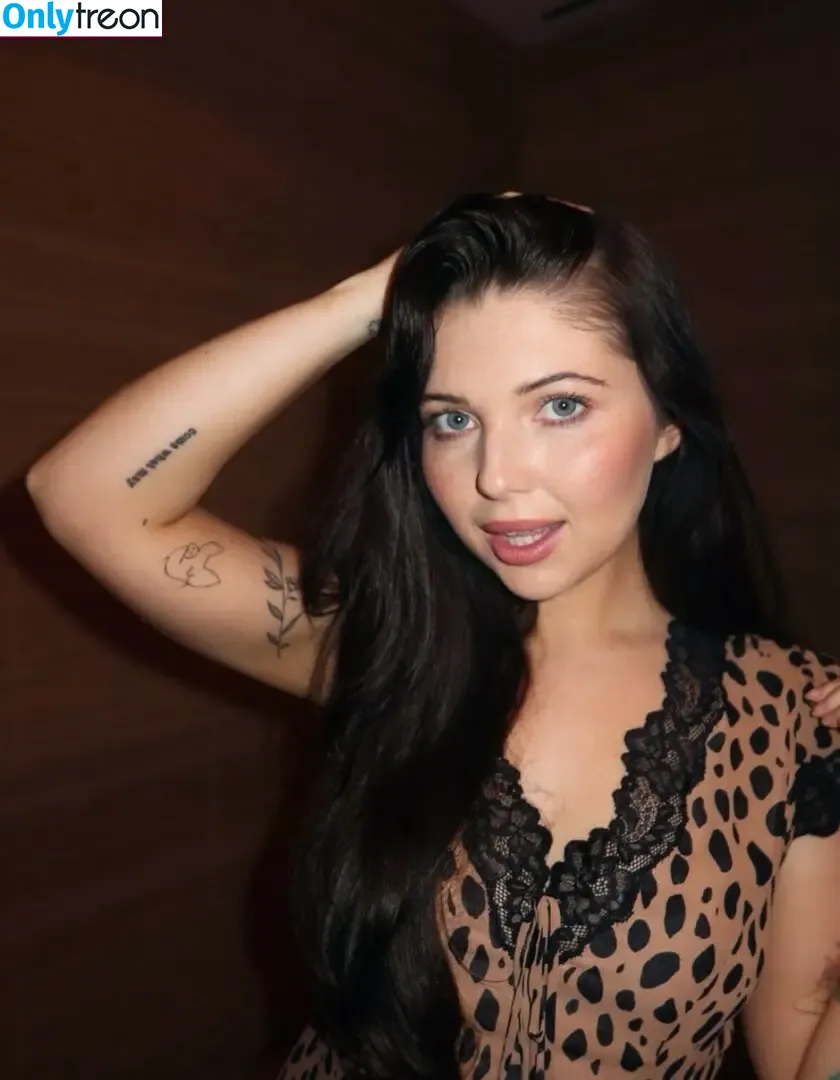 Sammi Hanratty nude photo #0505 (sammihanratty)