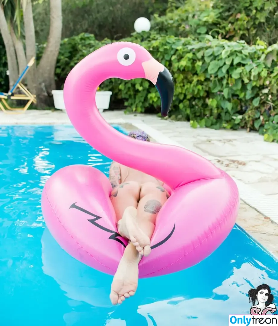 Sammiii Suicide nude photo #0228 (franken_h00ker / sammi-starfish)