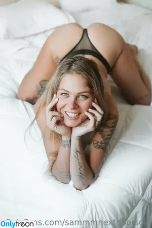 sammmnextdoorsolo / sammmtravels nude photo #0103
