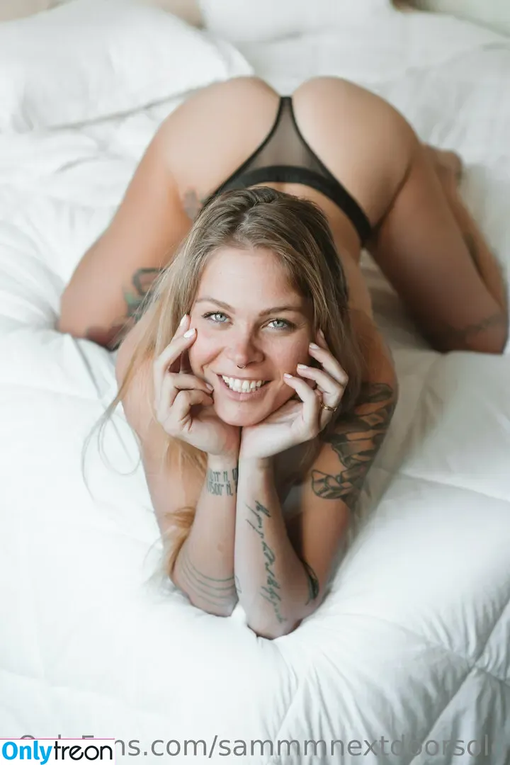 sammmnextdoorsolo nude photo #0103 (sammmtravels)