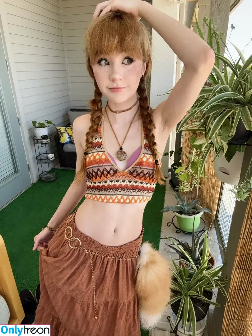 Sammynoodlesoup nude photo #0483 (thegoldengoddes / user)