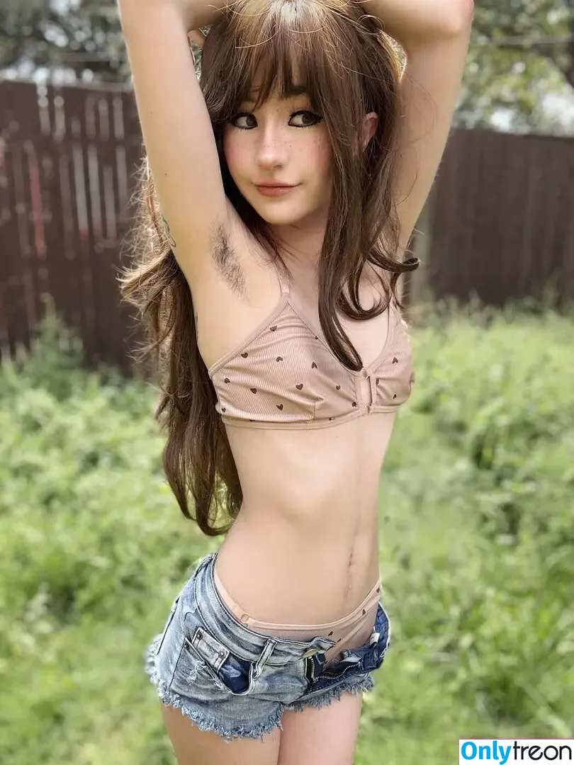 Sammynoodlesoup nude photo #0491 (thegoldengoddes / user)