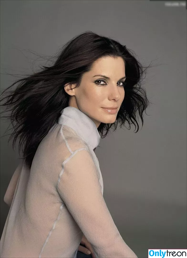 Sandra Bullock nude photo #0080 (sandra.bullock.official)