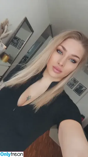  nude photo #0010