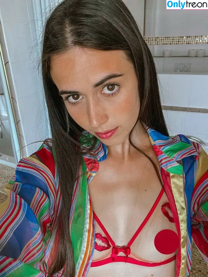 Sandralyd nude photo #0033 (sandralydonly)