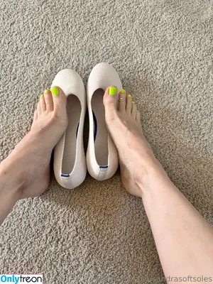 sandrasoftsoles / sandras.sole nude photo #0074