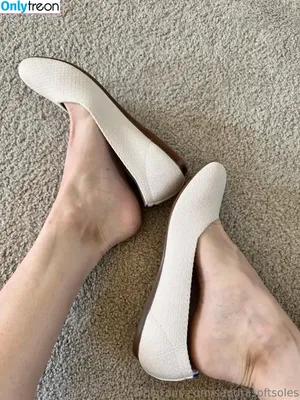 sandrasoftsoles / sandras.sole nude photo #0075