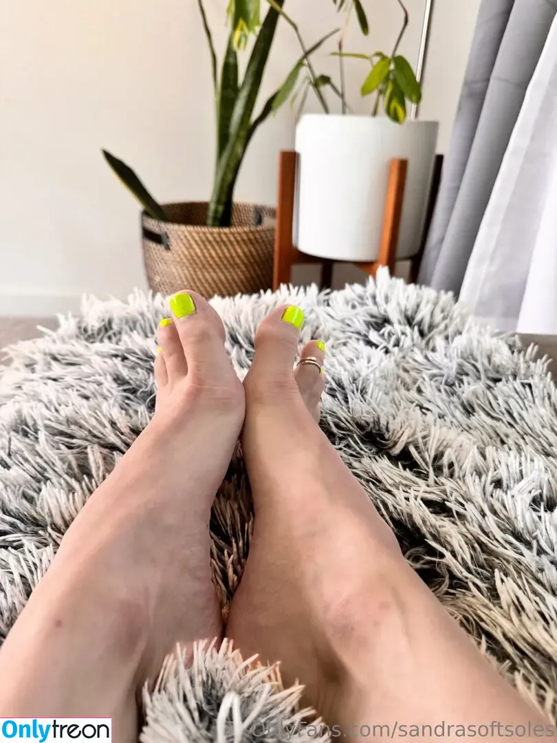 sandrasoftsoles nude photo #0084 (sandras.sole)