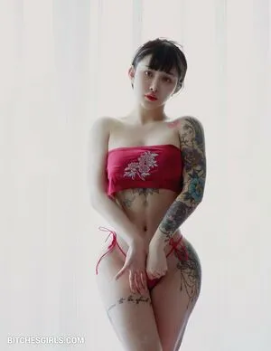 Sangyuxin Hitomi / songyuxin_hitomi фото голая #0027