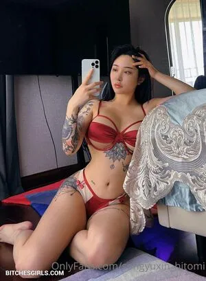 Sangyuxin Hitomi / songyuxin_hitomi фото голая #0087