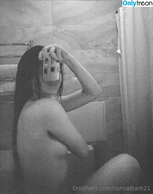 sansastark21 / sansa_stark2711 nude photo #0005