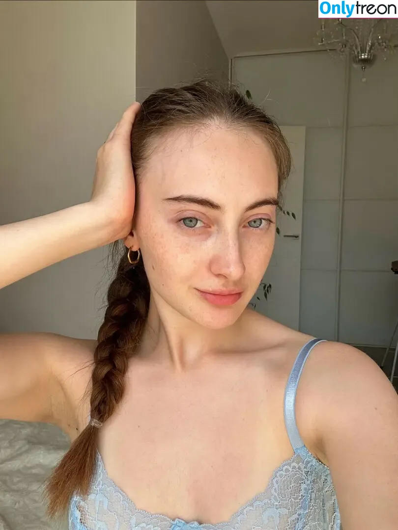 sansastark21 nude photo #0028 (sansa_stark2711)