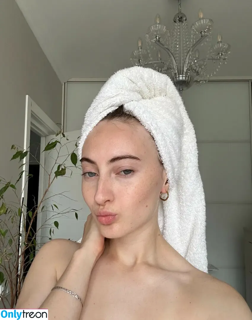 sansastark21 nude photo #0031 (sansa_stark2711)