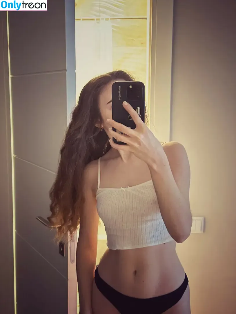 sansastark21 nude photo #0126 (sansa_stark2711)
