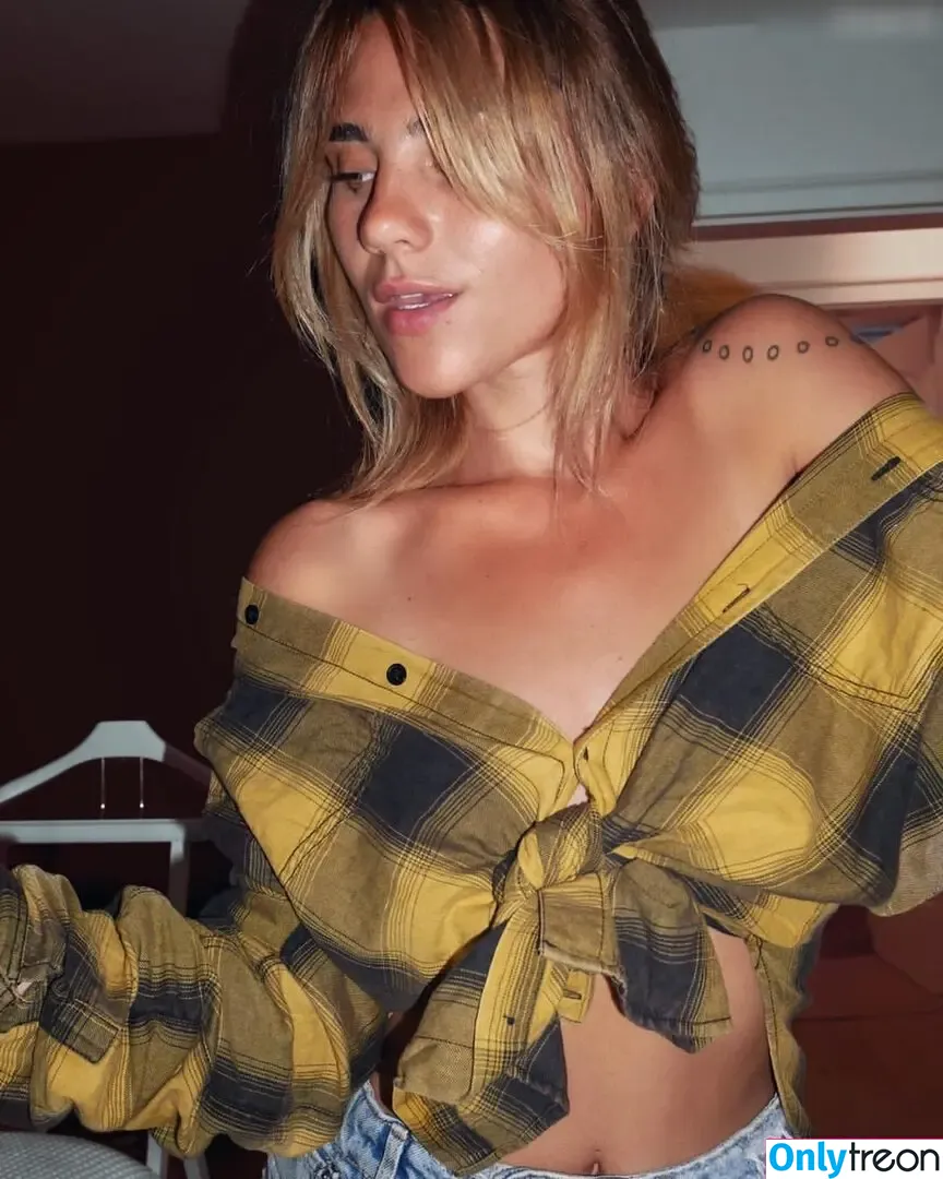 Santina Vergine nude photo #0037 (santi.inflagranti)
