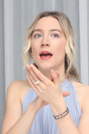 Saoirse Ronan / ronan.saoirse nude photo #0008