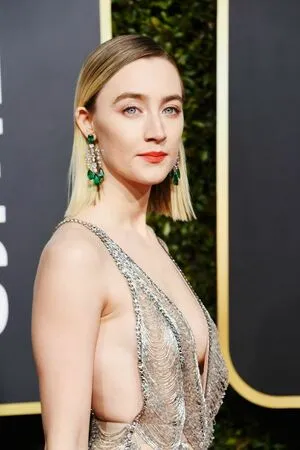 Saoirse Ronan / ronan.saoirse nude photo #0041