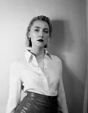 Saoirse Ronan / ronan.saoirse nude photo #0065