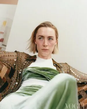 Saoirse Ronan / ronan.saoirse nude photo #0165