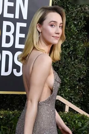 Saoirse Ronan / ronan.saoirse nude photo #0176