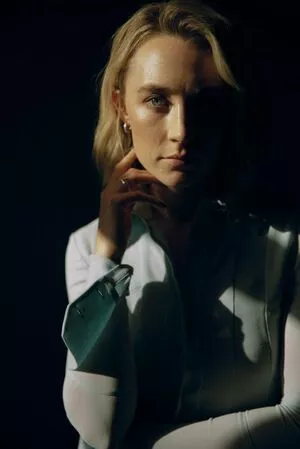 Saoirse Ronan / ronan.saoirse nude photo #0304