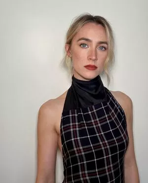 Saoirse Ronan / ronan.saoirse nude photo #0316