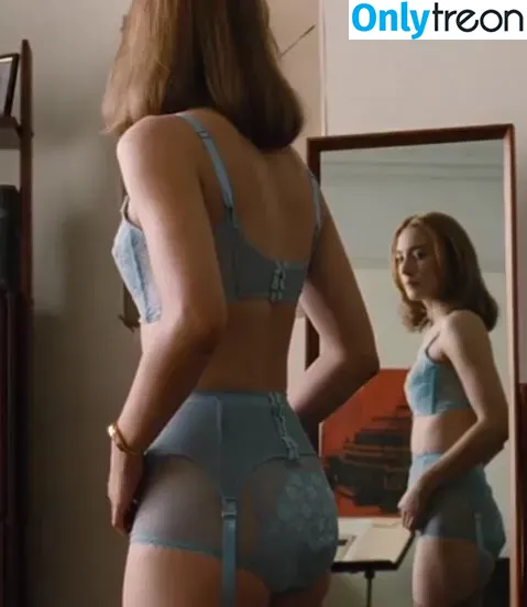 Saoirse Ronan nude photo #0090 (ronan.saoirse)