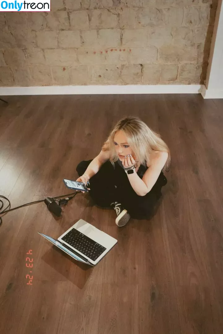Sapphire Upshall голая photo #0042 (sapphireofficial)