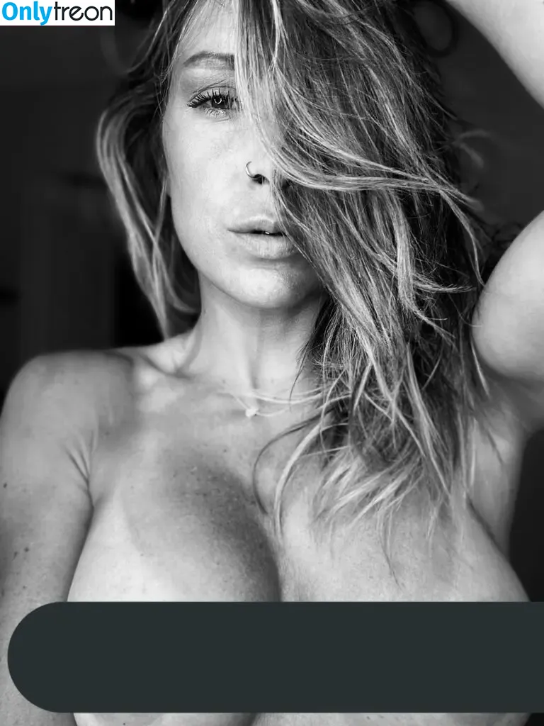 Sapphiredixon nude photo #0033 (getfitlikekori / sapphire._.dancer)