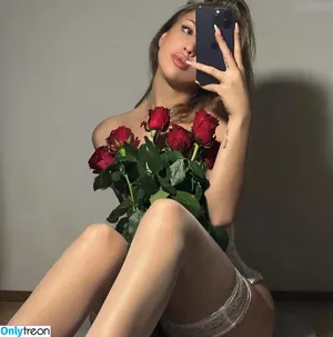 Sara Dodevska / dodevska_sara / iluvdodi / mischiidc nude photo #0136
