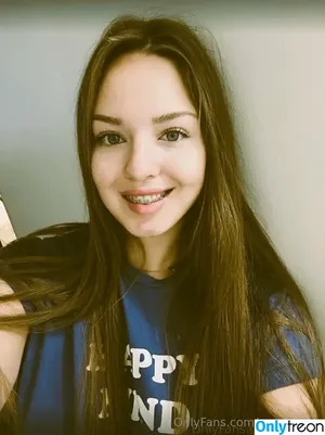 sara_jonas / babysaralux / mikahot69 / sara_jonas_official nude photo #0113